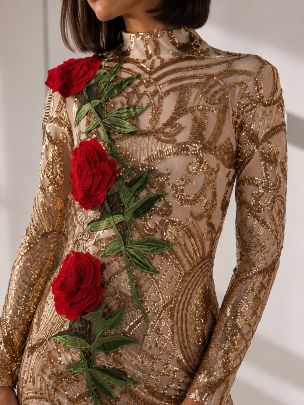 AKIRA Sexy STUNNING Showstopper Sequin Roses Vegas Holiday Party Elegant Mini - Picture 2 of 4